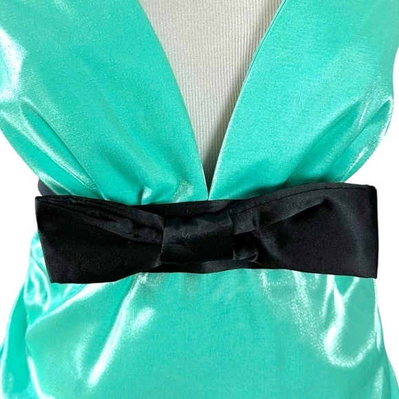 Superdown Lexi Sweetheart Mini Dress in Teal Size XS NWT Mermaid Blue Bow - Picture 11 of 14